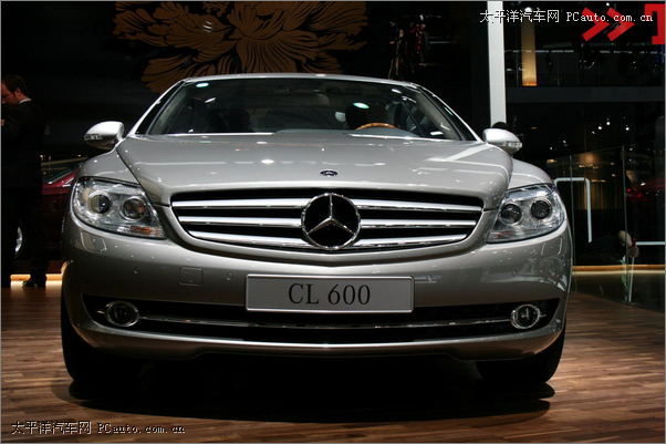奔驰CL600亮相中国售价249.8万优惠130万