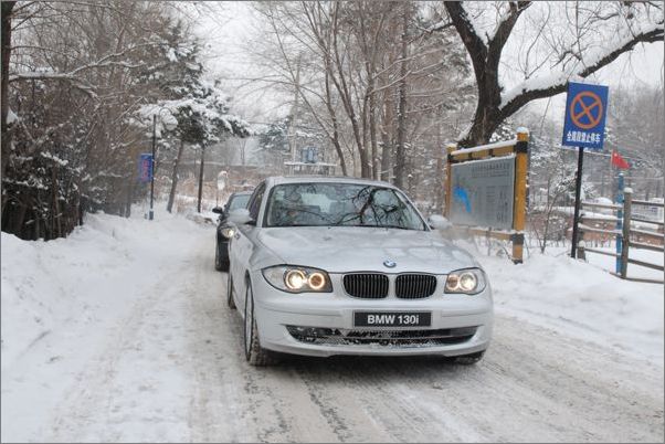 雪地试驾宝马