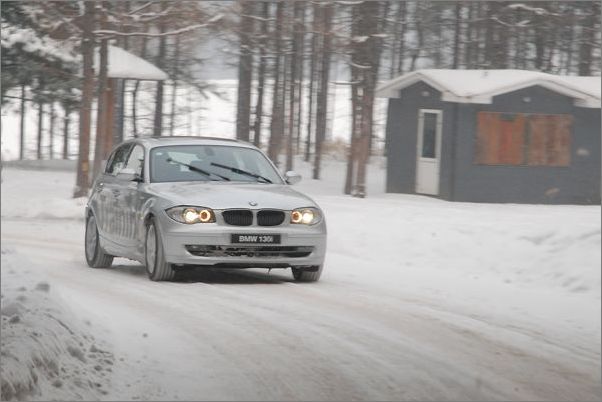 雪地试驾宝马