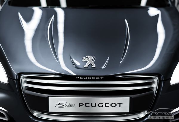 标致 5 by Peugeot