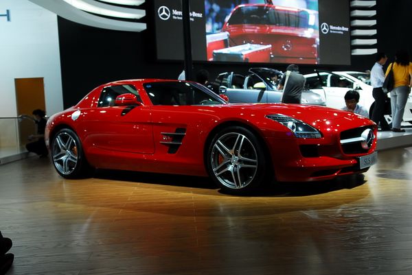 奔驰超级跑车SLS AMG成都车展首发 362.8万高清图片